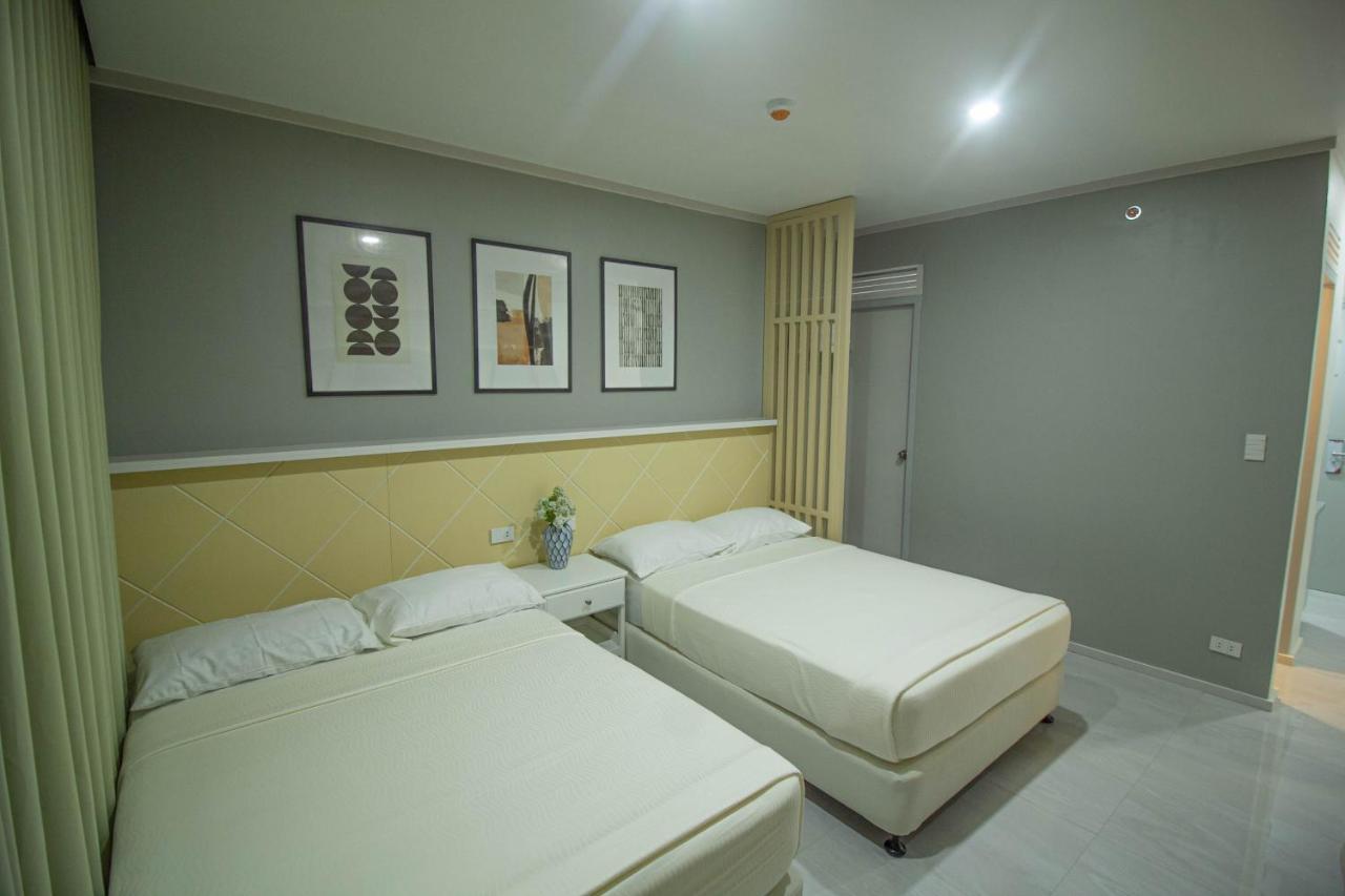 Twin Hearts Residences 1 Roxas City Eksteriør billede